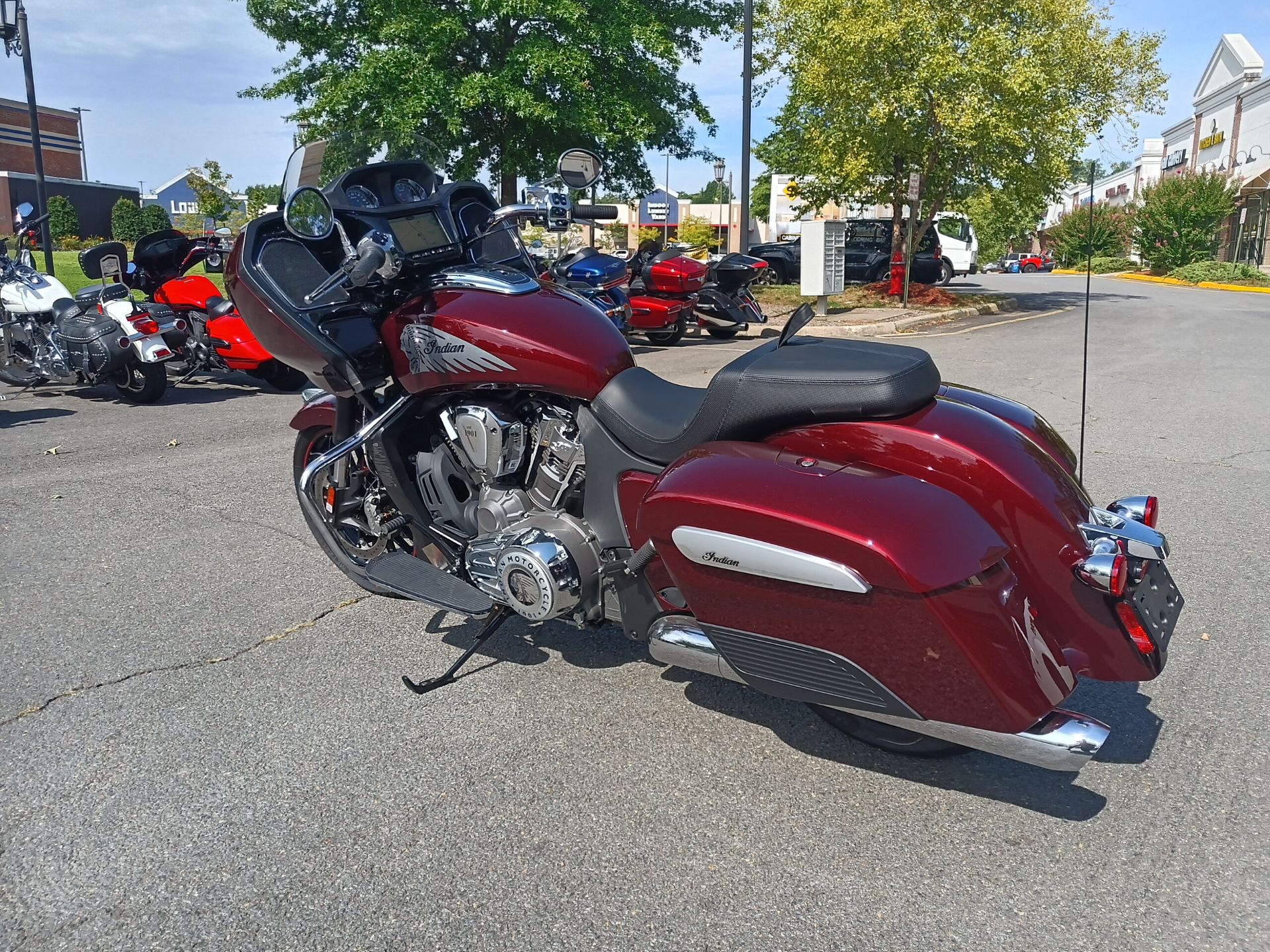 2023 Indian Motorcycle Challenger® Limited in Fredericksburg, Virginia - Photo 4