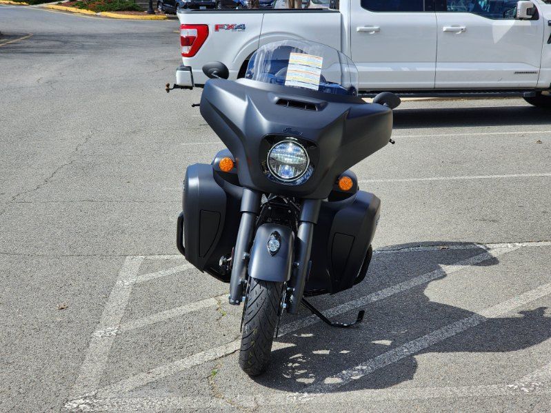 2024 Indian Motorcycle Roadmaster® Dark Horse® in Fredericksburg, Virginia - Photo 3