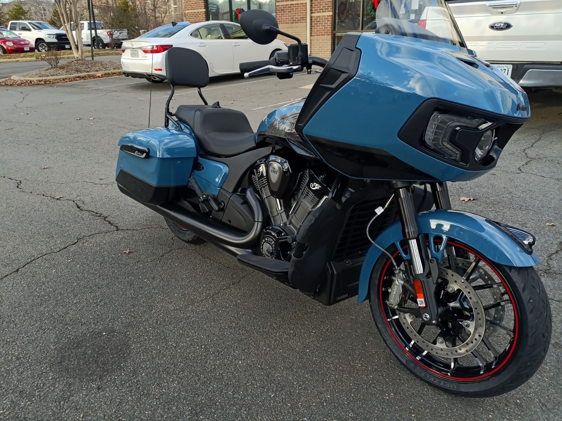 2023 Indian Motorcycle Challenger® Dark Horse® Icon in Fredericksburg, Virginia - Photo 4