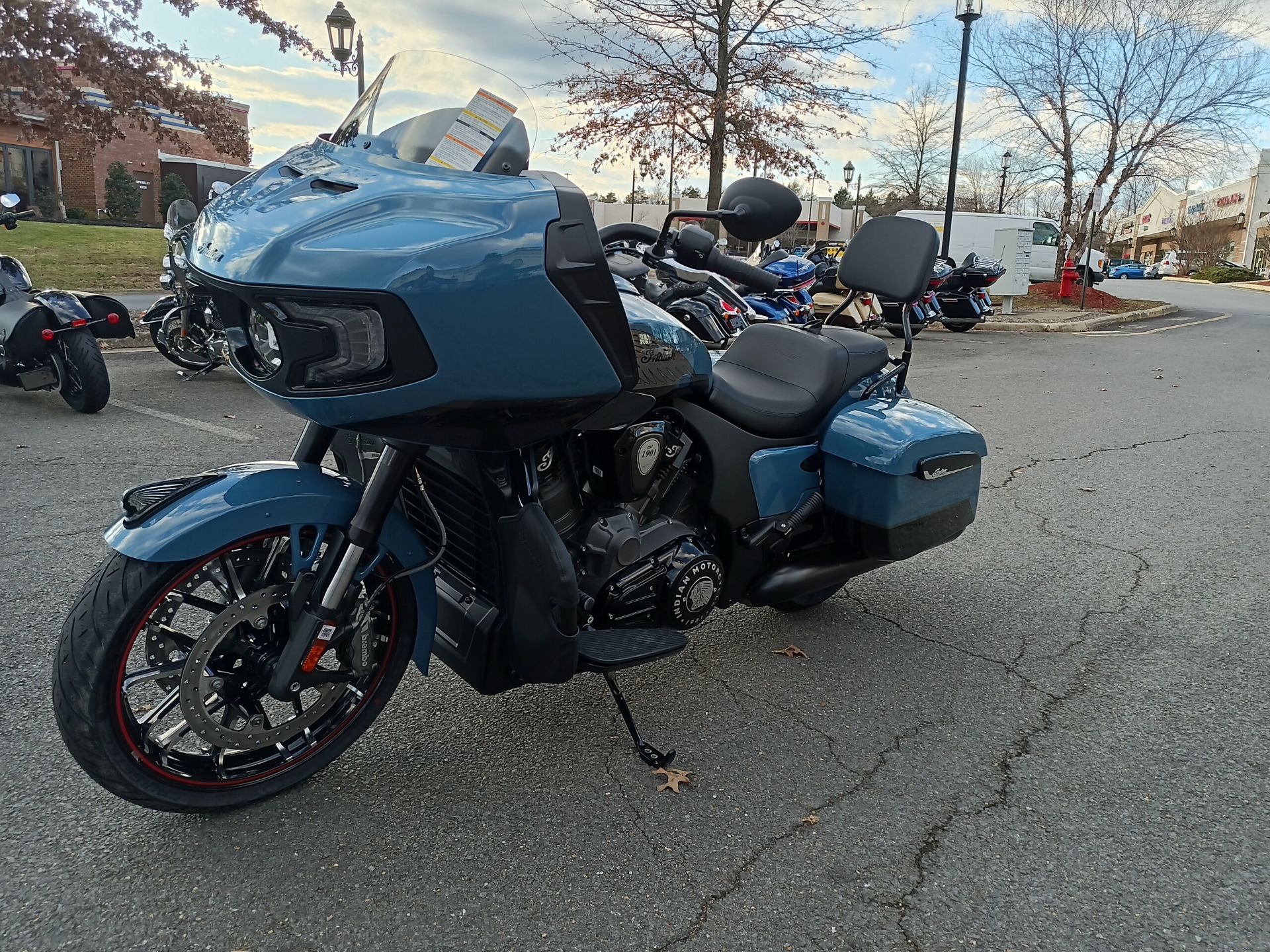 2023 Indian Motorcycle Challenger® Dark Horse® Icon in Fredericksburg, Virginia - Photo 6
