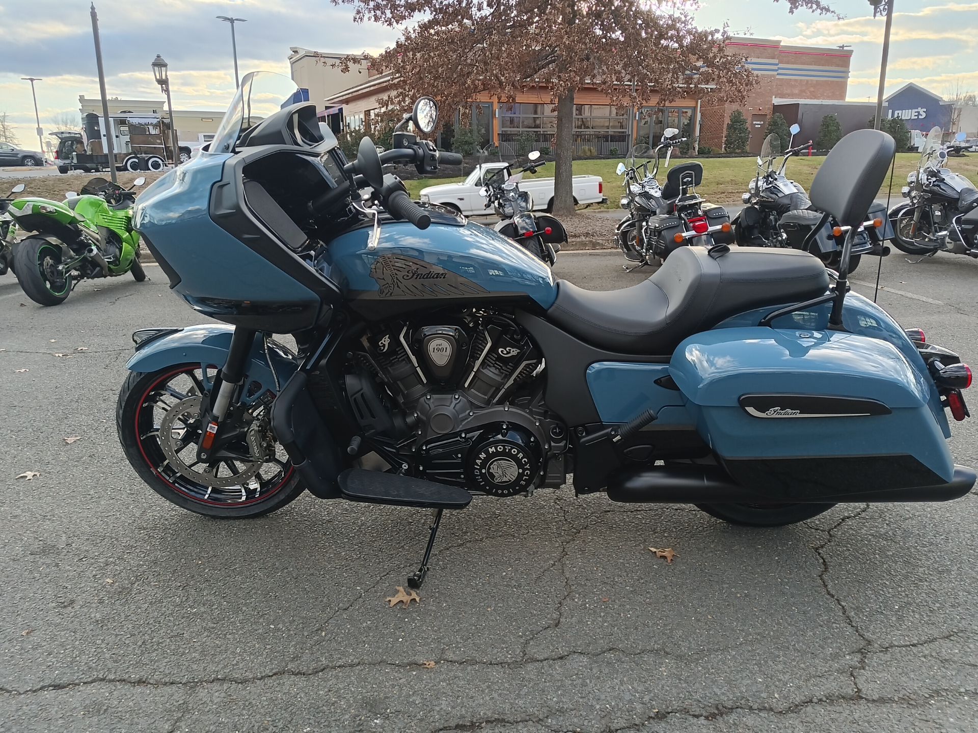 2023 Indian Motorcycle Challenger® Dark Horse® Icon in Fredericksburg, Virginia - Photo 8
