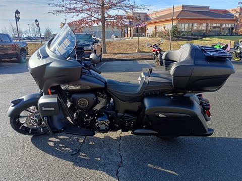 2023 Indian Motorcycle Roadmaster® Dark Horse® in Fredericksburg, Virginia - Photo 2