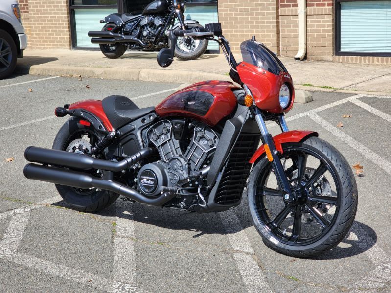 2024 Indian Motorcycle Scout® Rogue ABS Icon in Fredericksburg, Virginia - Photo 2