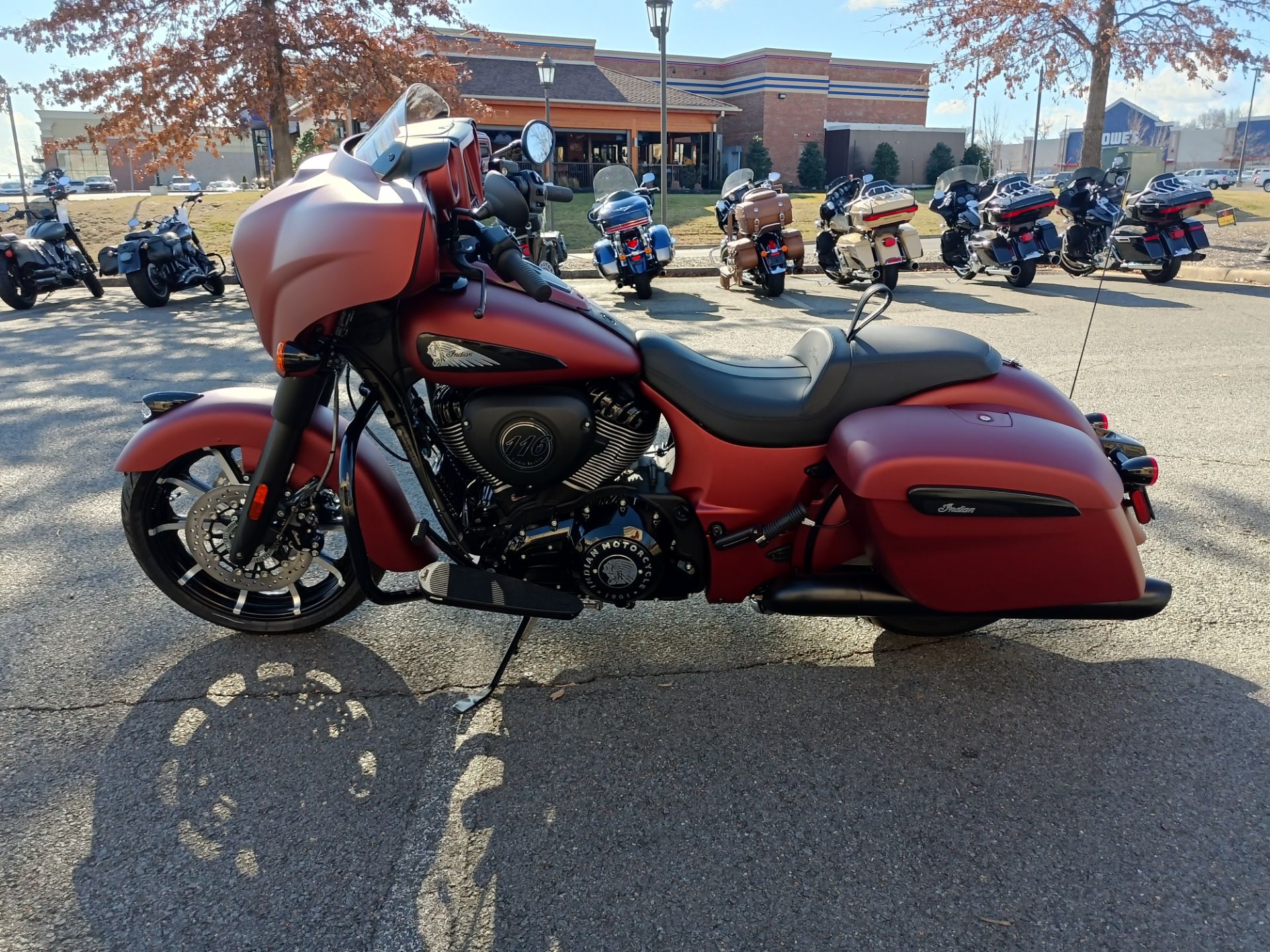 2023 Indian Motorcycle Chieftain® Dark Horse® Icon in Fredericksburg, Virginia - Photo 2