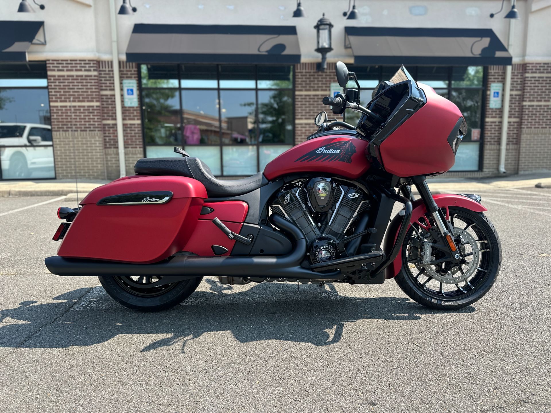 2024 Indian Motorcycle Challenger® Dark Horse® in Fredericksburg, Virginia - Photo 1