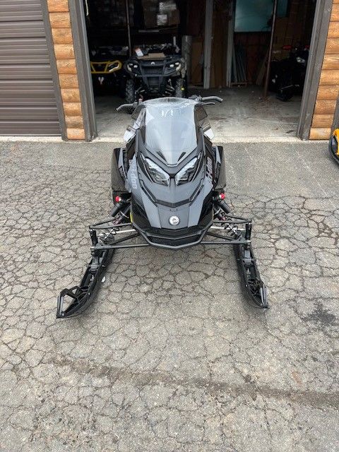 2023 Ski-Doo MXZ Blizzard 850 E-TEC ES Ice Ripper XT 1.25 in Wallingford, Connecticut - Photo 2