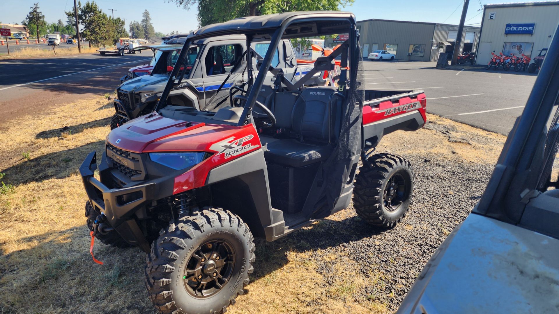 2025 Polaris Ranger XP 1000 Premium in Bend, Oregon - Photo 2