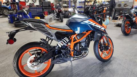 2024 KTM 390 Duke in Bend, Oregon - Photo 3