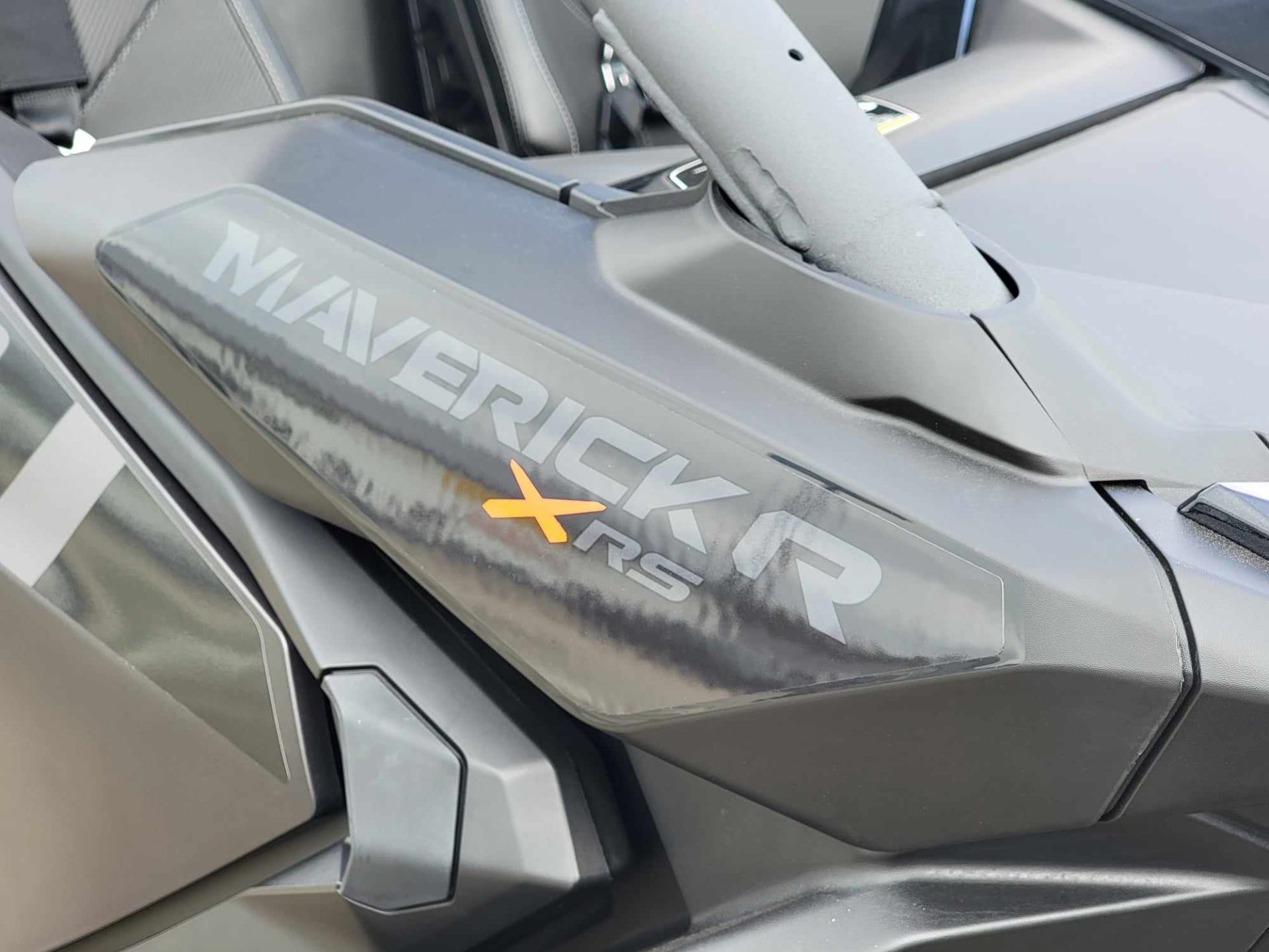 2024 Can-Am Maverick R X RS in Cambridge, Ohio - Photo 6