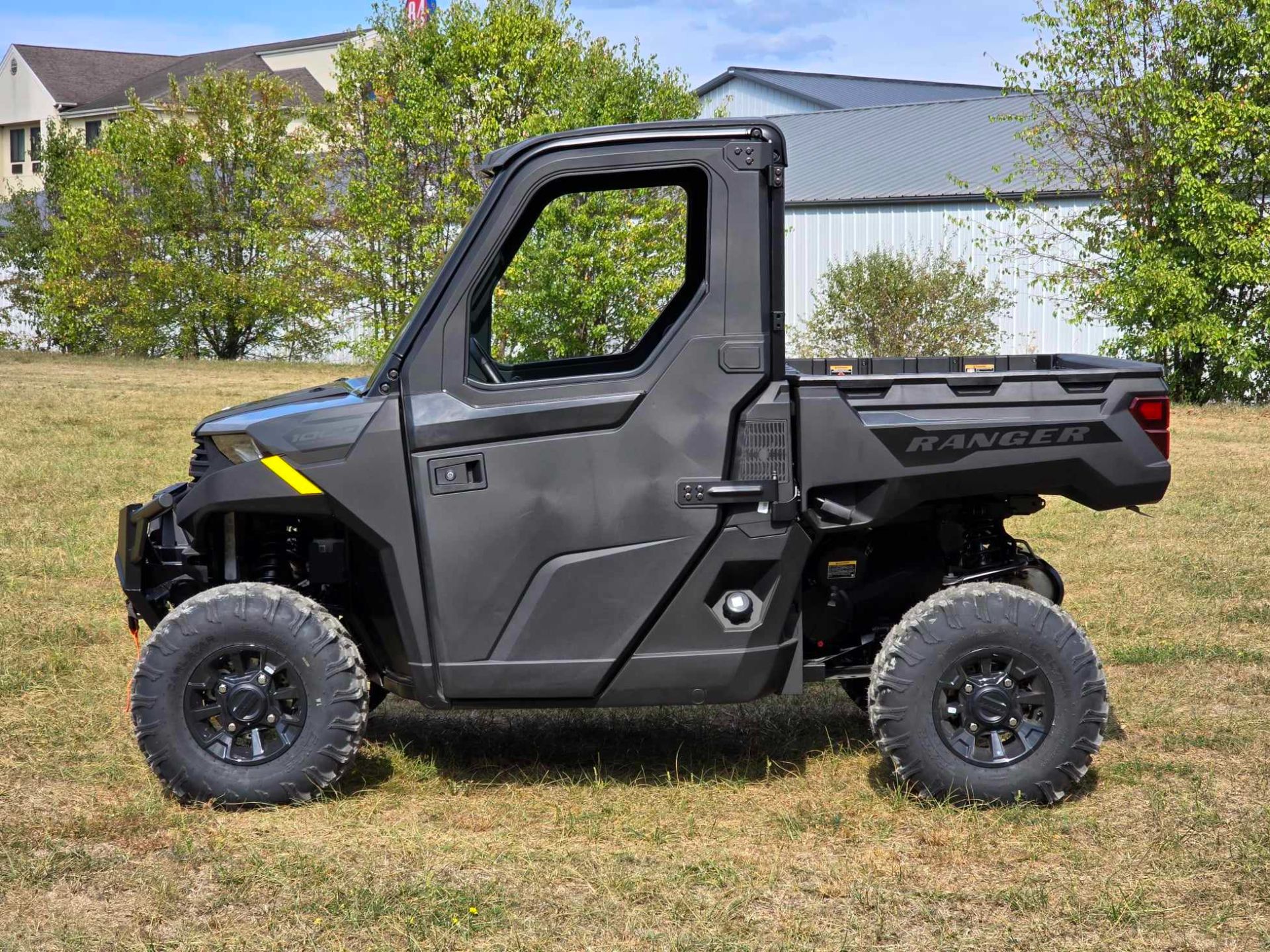 2025 Polaris Ranger 1000 Premium in Cambridge, Ohio - Photo 2