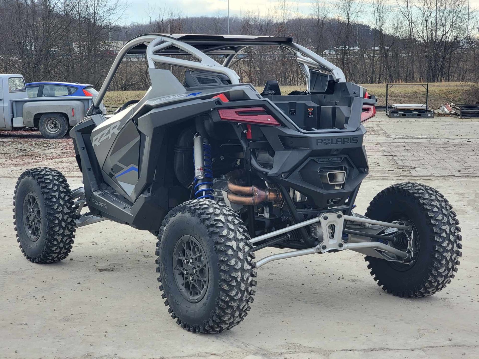 2024 Polaris RZR Pro R Premium in Cambridge, Ohio - Photo 3