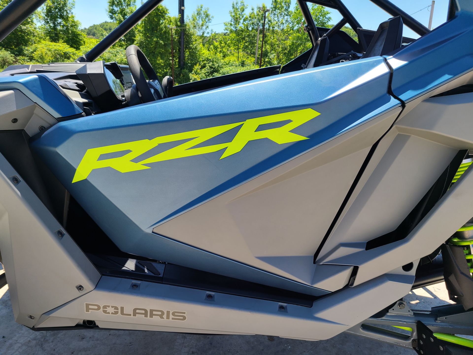 2022 Polaris RZR Turbo R Premium in Cambridge, Ohio - Photo 9