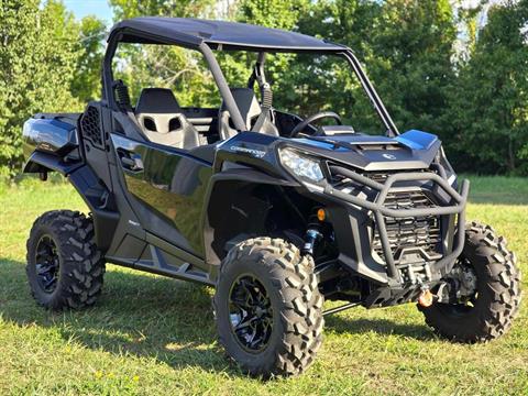 2024 Can-Am Commander XT 700 in Cambridge, Ohio - Photo 2