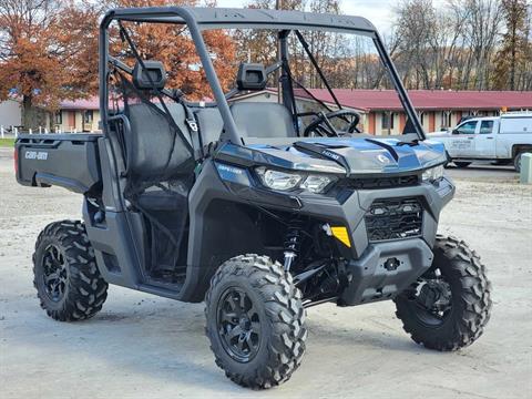 2023 Can-Am Defender DPS HD10 in Cambridge, Ohio - Photo 6