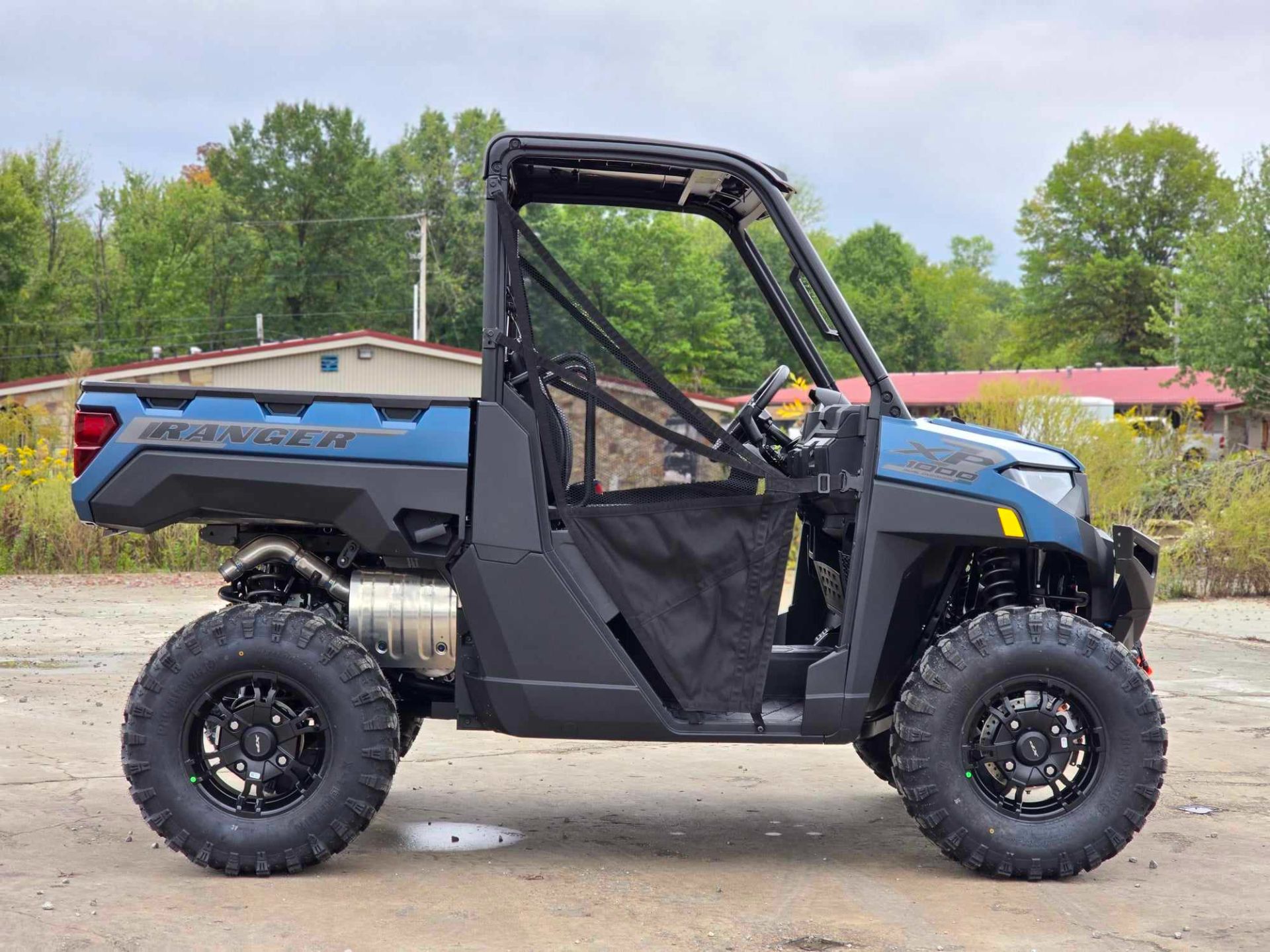 2025 Polaris Ranger XP 1000 Premium in Cambridge, Ohio - Photo 2