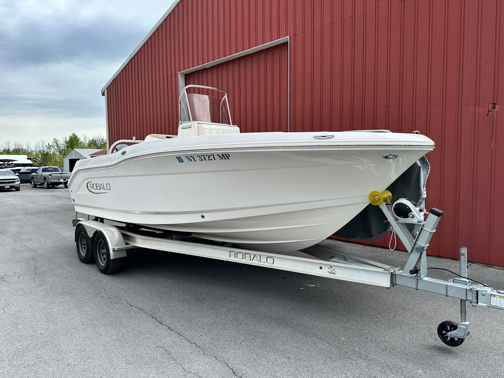 2020 Robalo R200 Center Console in Bridgeport, New York - Photo 10