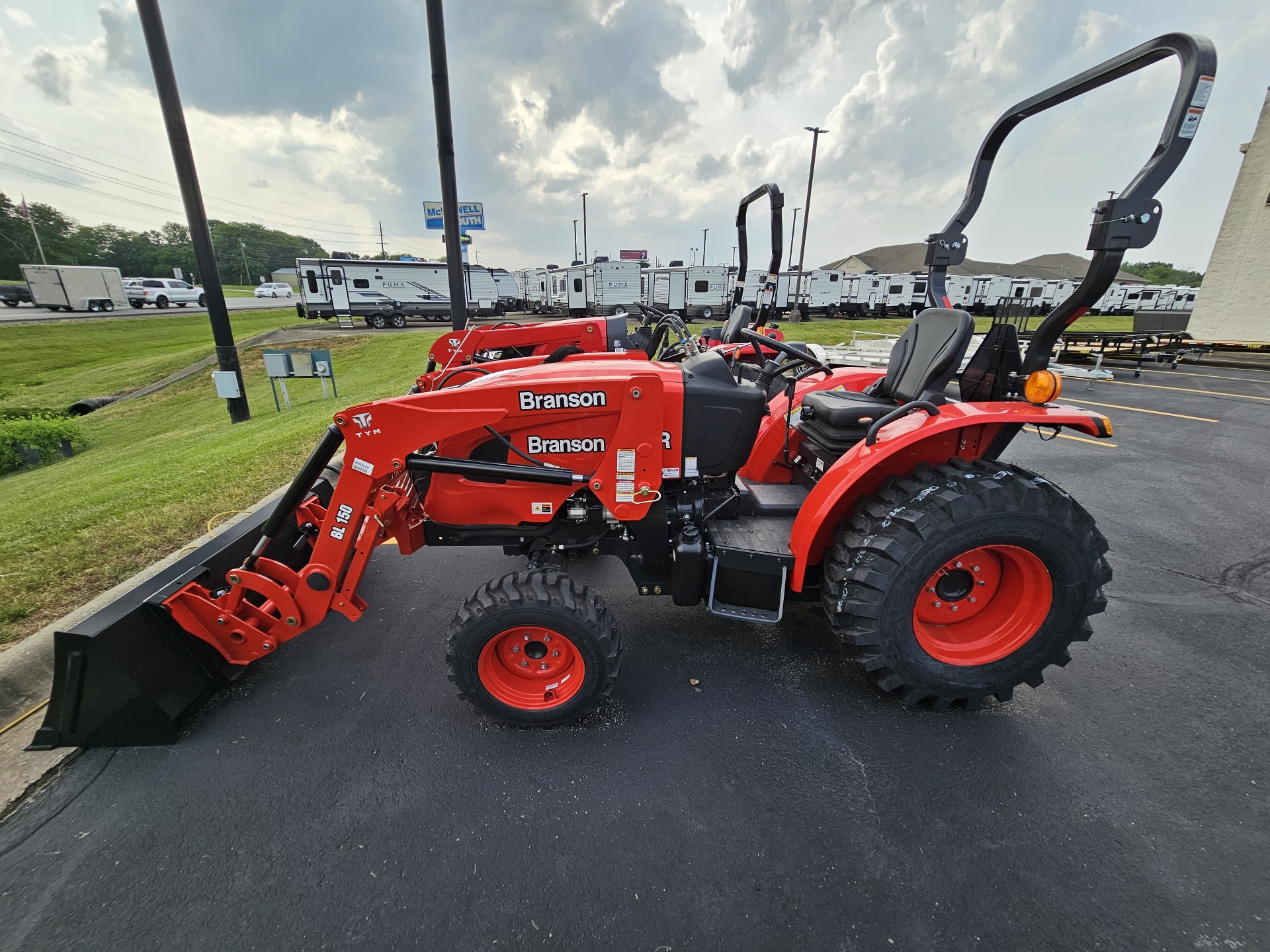 2022 Branson Tractors 2515R in Jackson, Missouri - Photo 2