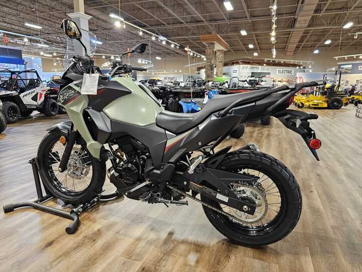2024 Kawasaki Versys-X 300 ABS in Jackson, Missouri - Photo 4