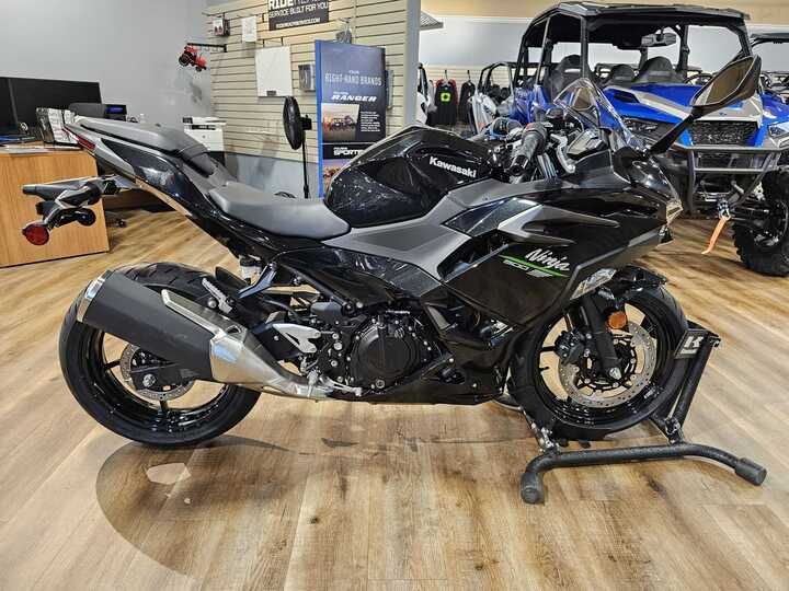 2024 Kawasaki Ninja 500 ABS in Jackson, Missouri - Photo 6