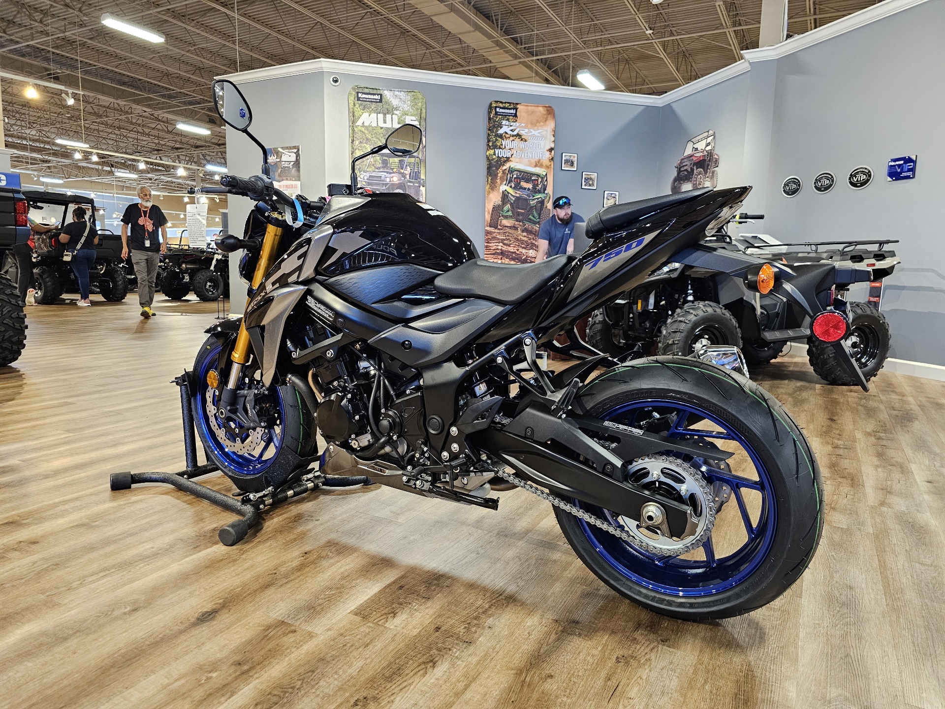 2023 Suzuki GSX-S750Z ABS in Jackson, Missouri - Photo 3