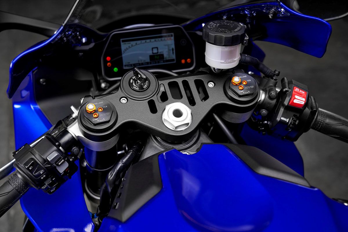 2023 Yamaha YZF-R1 in Clearwater, Florida - Photo 12