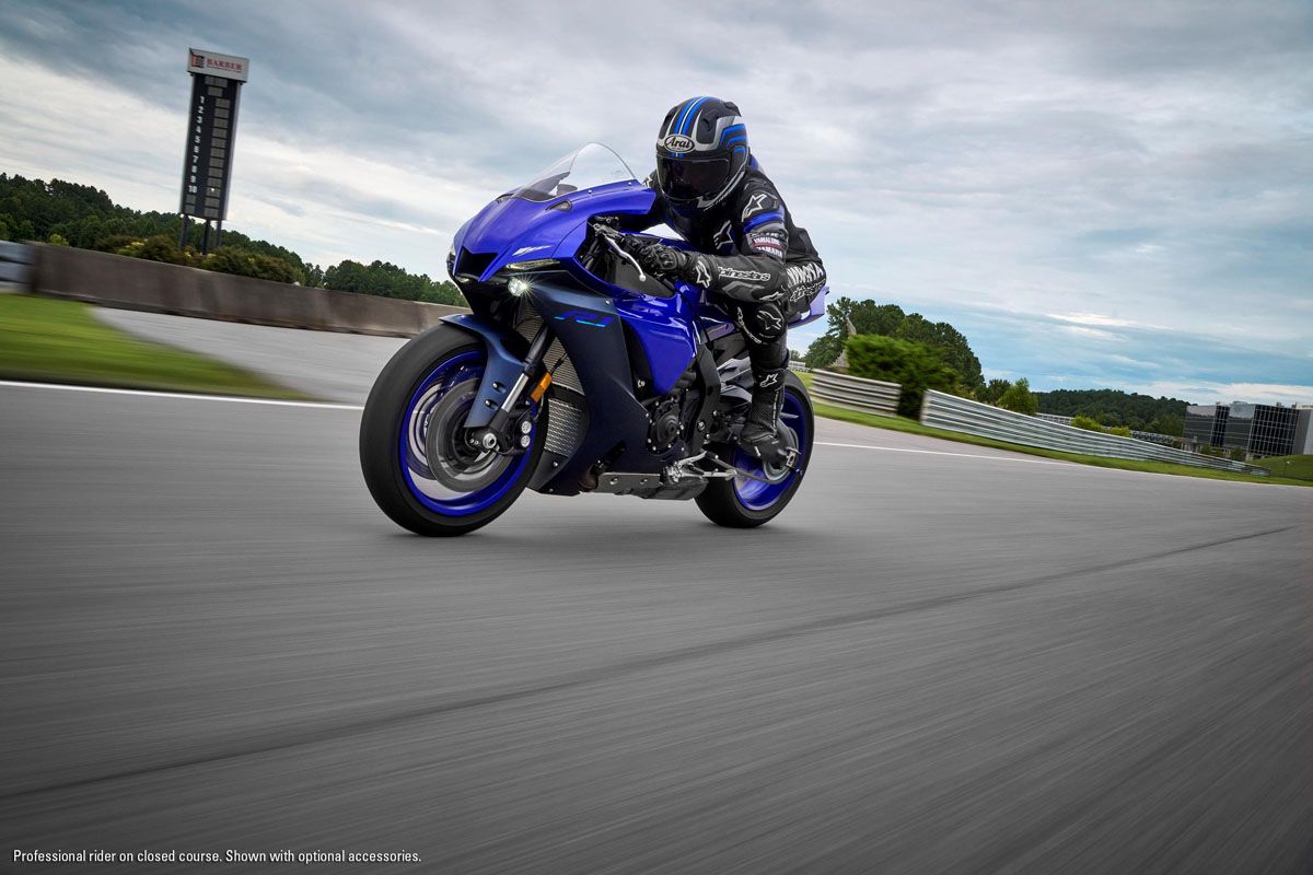 2023 Yamaha YZF-R1 in Clearwater, Florida - Photo 10