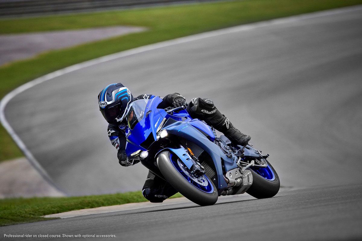 2023 Yamaha YZF-R1 in Clearwater, Florida - Photo 6