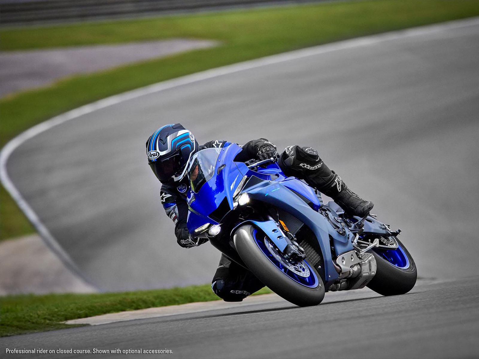 2022 Yamaha YZF-R1 in Clearwater, Florida - Photo 16