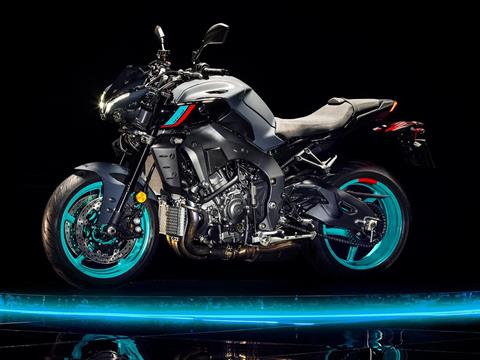 2022 Yamaha MT-10 in Clearwater, Florida - Photo 8