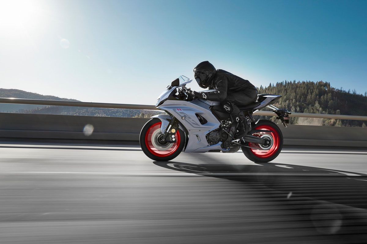 2023 Yamaha YZF-R7 in Clearwater, Florida - Photo 5