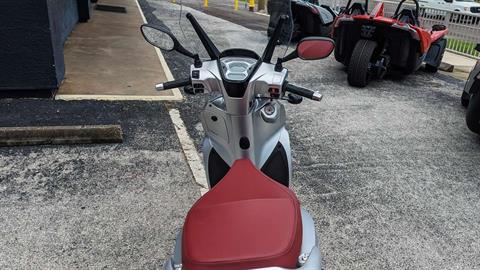 2022 Kymco People S 150i ABS in Clearwater, Florida - Photo 9