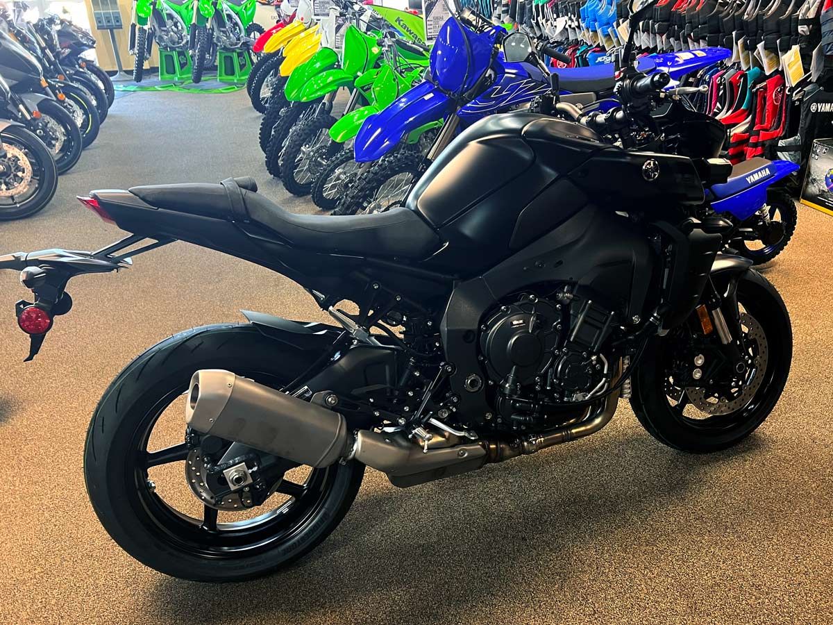 2022 Yamaha MT-10 in Clearwater, Florida - Photo 2