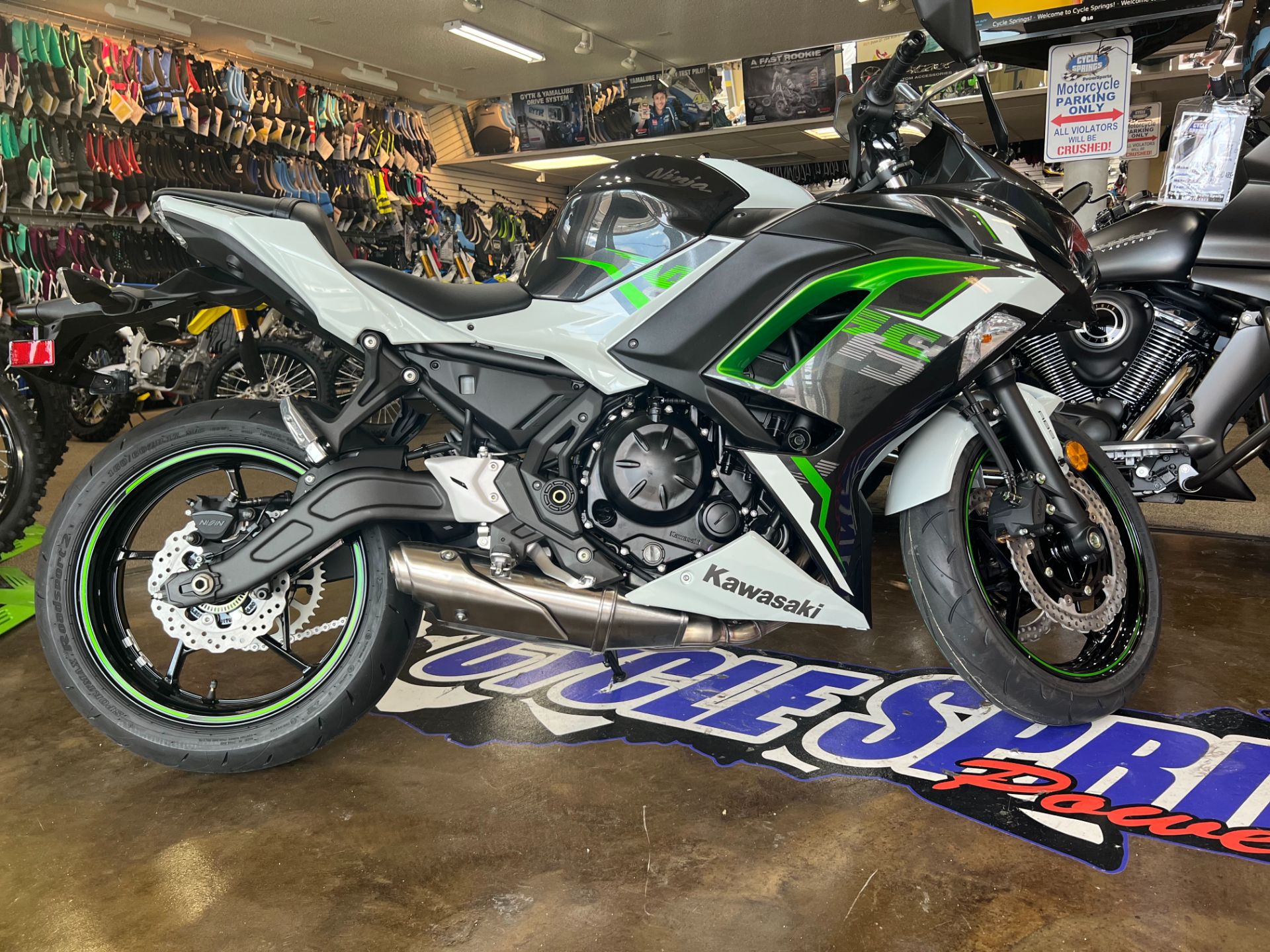 2022 Kawasaki Ninja 650 ABS in Clearwater, Florida - Photo 4