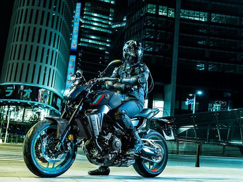 2022 Yamaha MT-09 in Clearwater, Florida - Photo 12