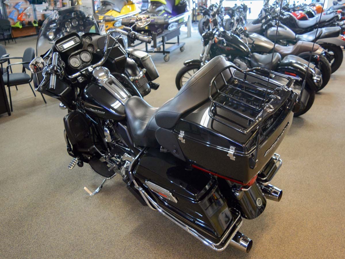 2012 Harley-Davidson Road Glide® Ultra in Clearwater, Florida - Photo 13
