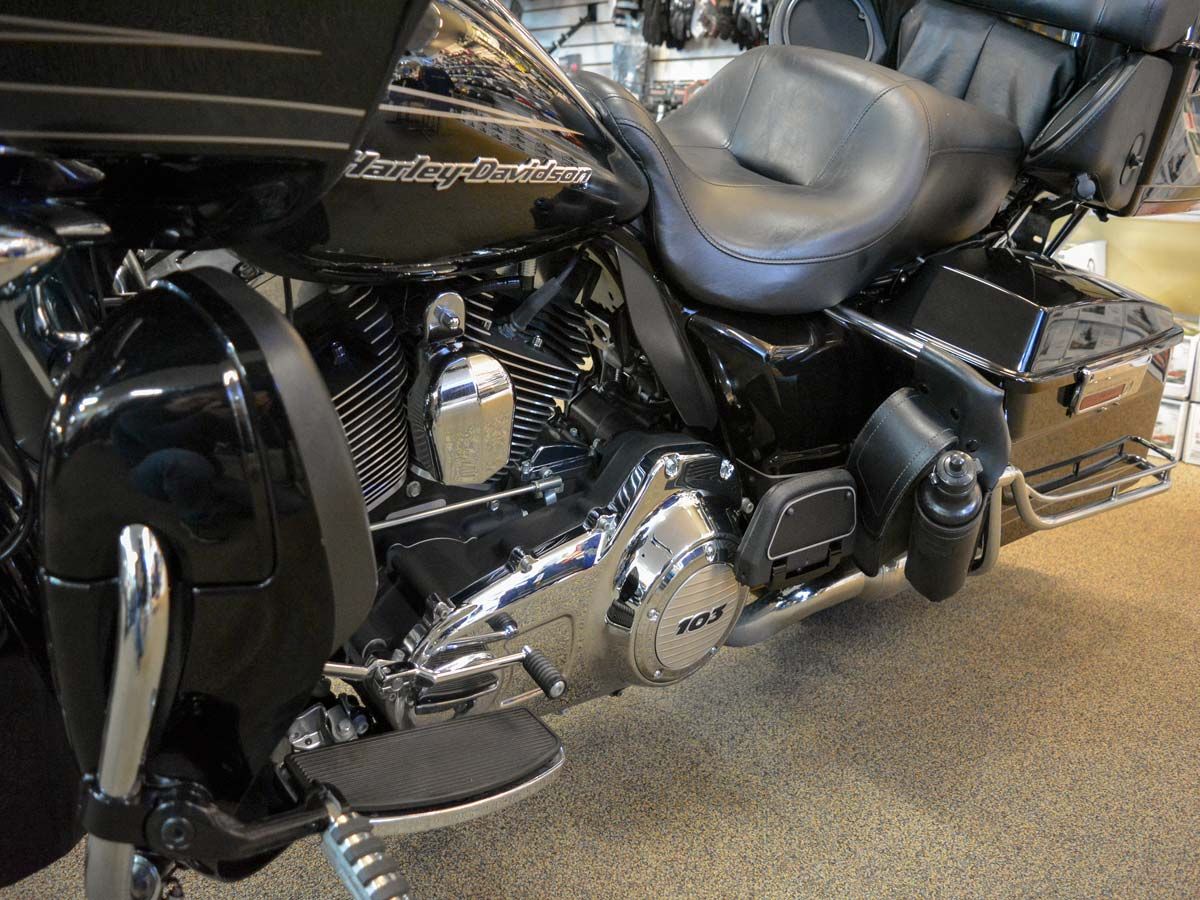 2012 Harley-Davidson Road Glide® Ultra in Clearwater, Florida - Photo 3