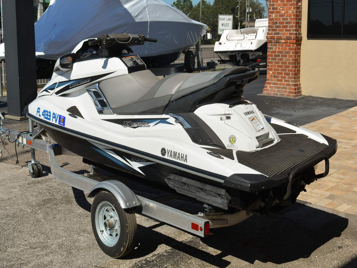 2015 Yamaha FX Cruiser SVHO® in Clearwater, Florida - Photo 6