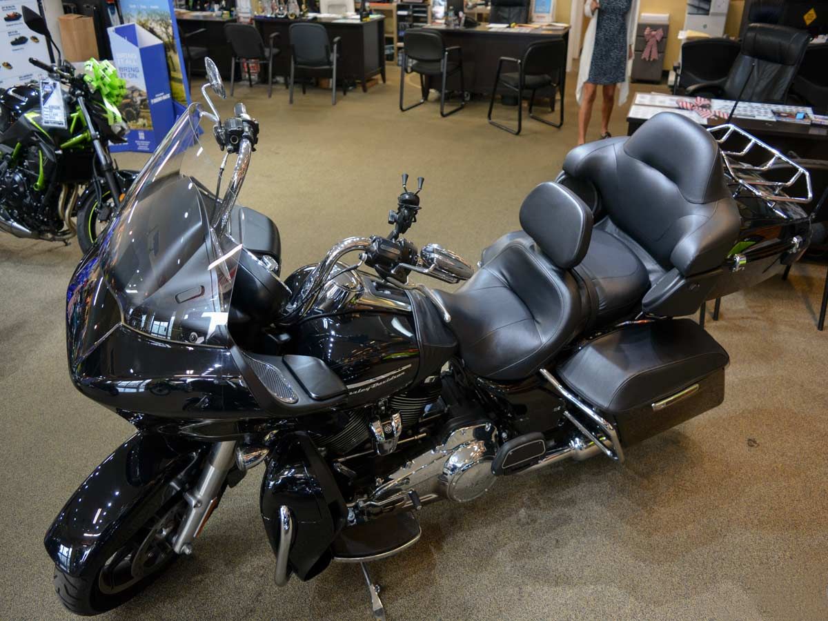 2019 Harley-Davidson Road Glide® Ultra in Clearwater, Florida - Photo 2