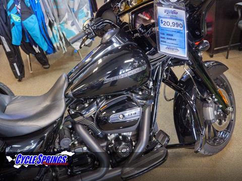2019 Harley-Davidson Street Glide® Special in Clearwater, Florida - Photo 3