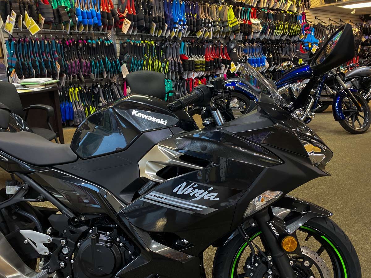 2022 Kawasaki Ninja 400 ABS in Clearwater, Florida - Photo 11