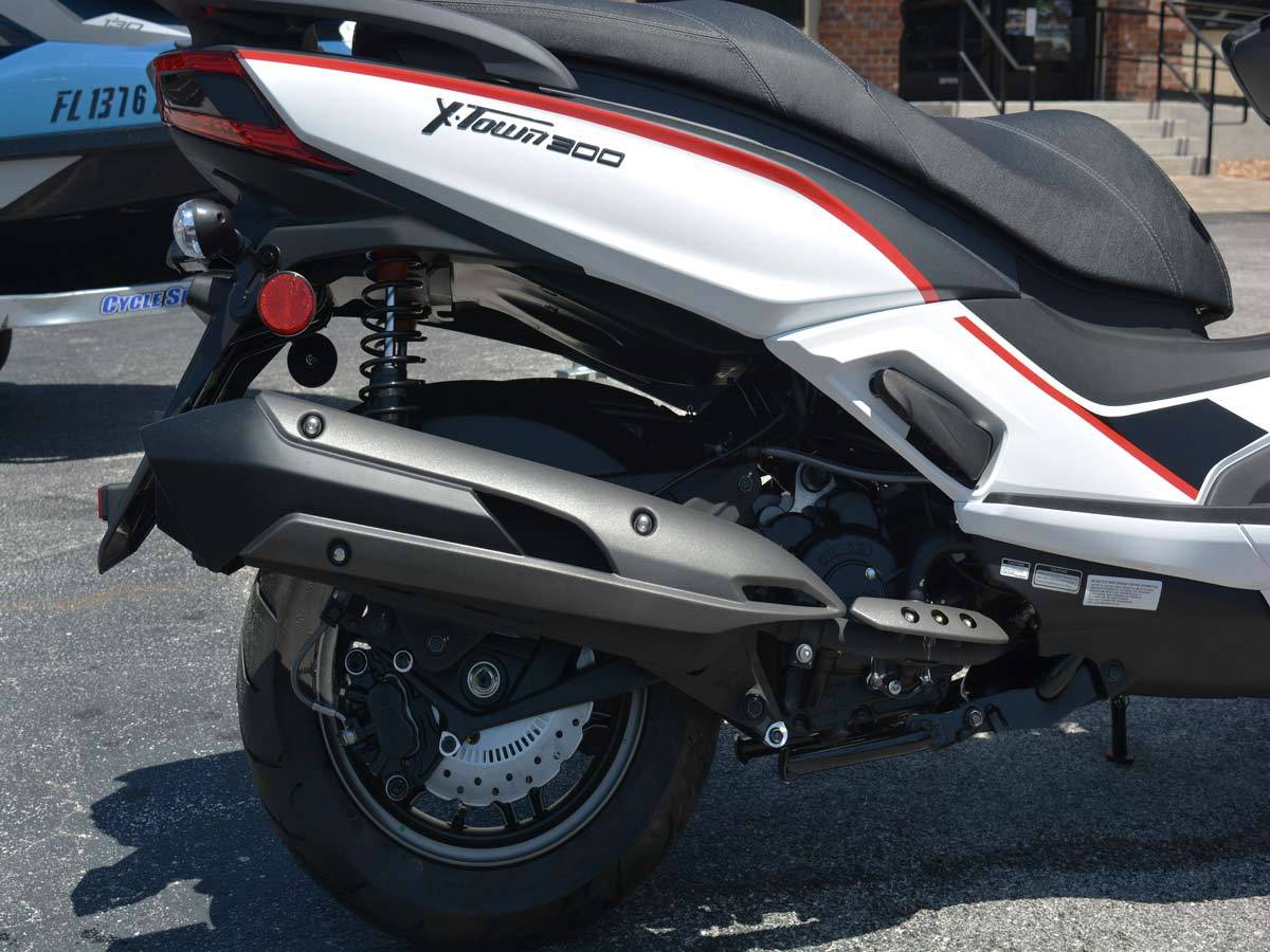 2021 Kymco X-Town 300i ABS in Clearwater, Florida - Photo 9
