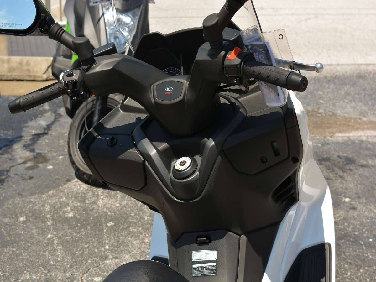 2021 Kymco X-Town 300i ABS in Clearwater, Florida - Photo 18
