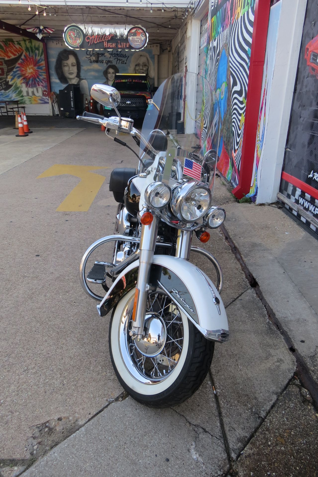 2005 Harley-Davidson FLSTN/FLSTNI Softail® Deluxe in Dallas, Texas - Photo 5