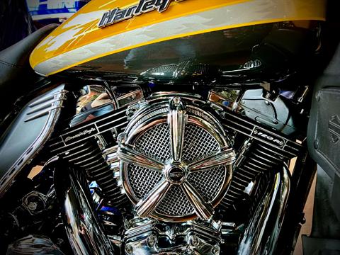 2009 Harley-Davidson CVO™ Road Glide® in Dallas, Texas - Photo 7