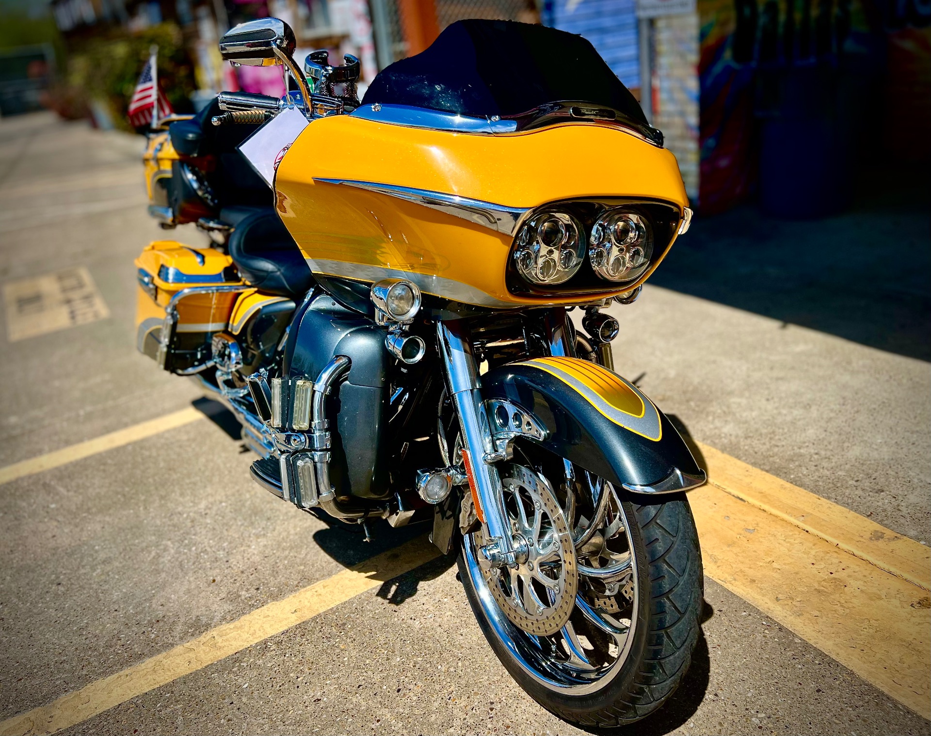 2009 Harley-Davidson CVO™ Road Glide® in Dallas, Texas - Photo 6
