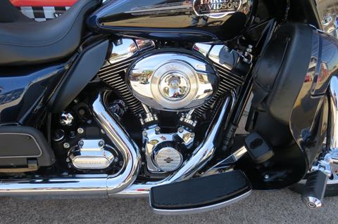 2013 Harley-Davidson Ultra Classic® Electra Glide® in Dallas, Texas - Photo 8