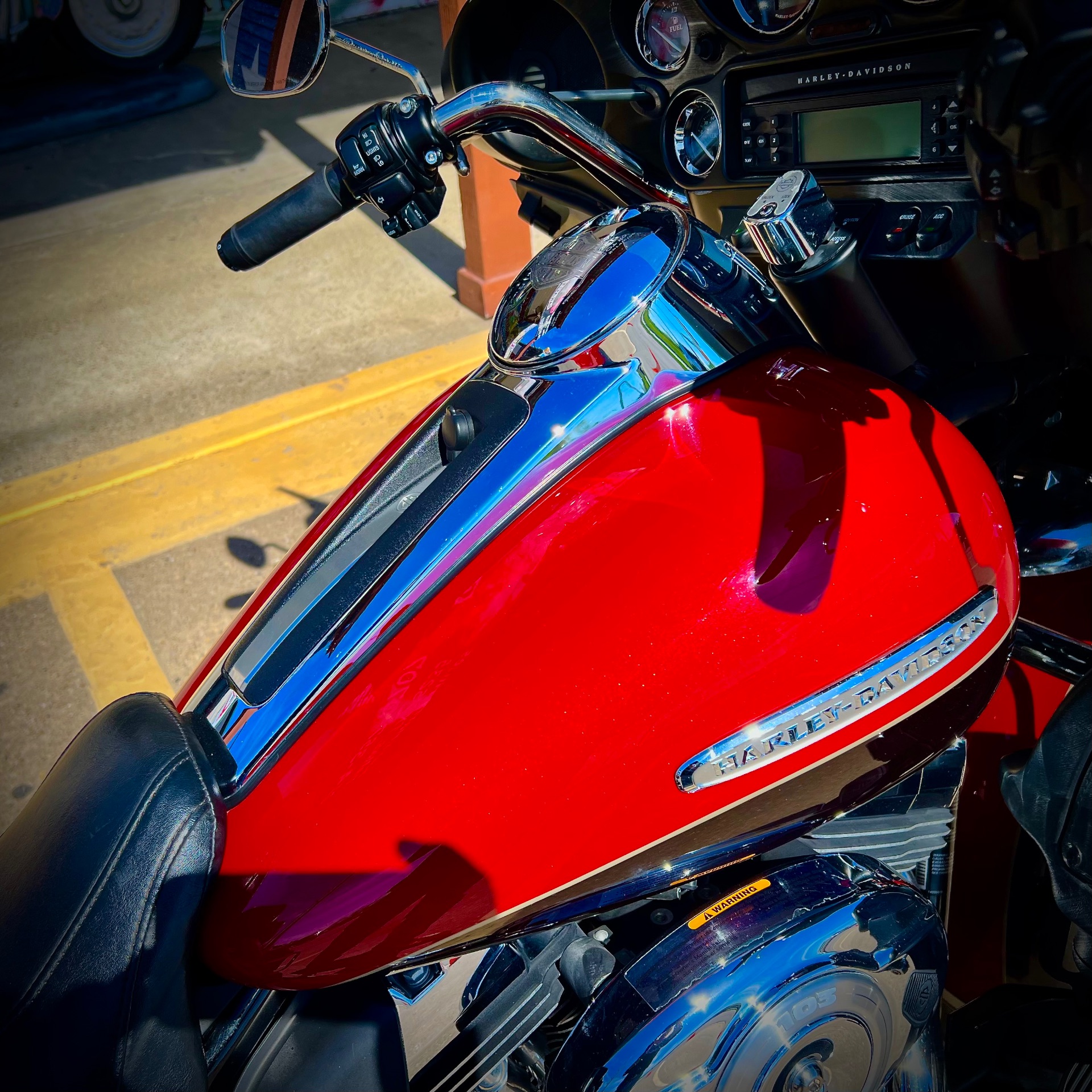 2011 Harley-Davidson Electra Glide® Ultra Limited in Dallas, Texas - Photo 16