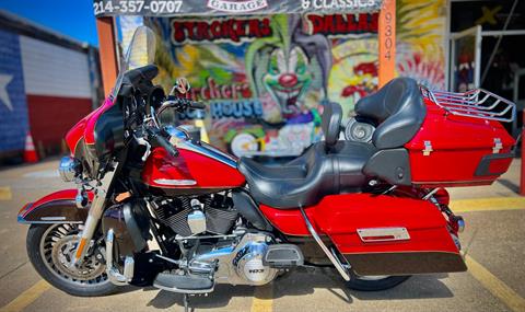 2011 Harley-Davidson Electra Glide® Ultra Limited in Dallas, Texas - Photo 2
