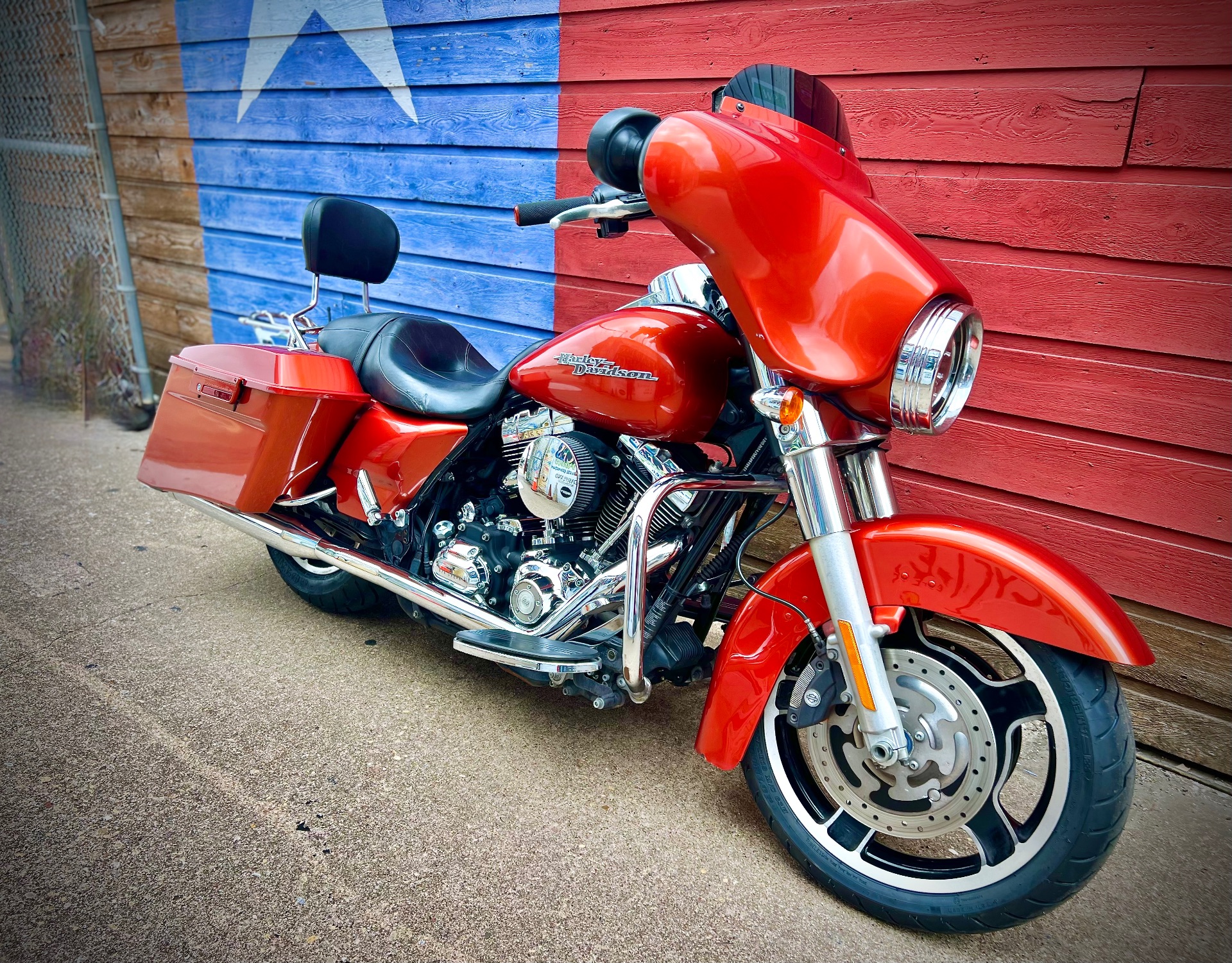 2011 Harley-Davidson Street Glide® in Dallas, Texas - Photo 6