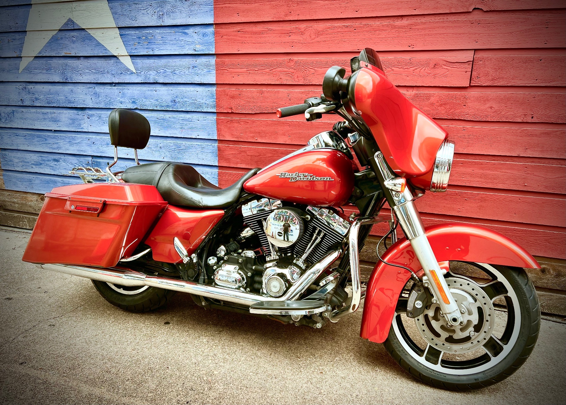2011 Harley-Davidson Street Glide® in Dallas, Texas - Photo 4